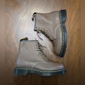 Dr. Martens 1460 Carrara Leather Lace Up Boots